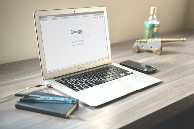 Utiliser les moteurs de recherche de manière efficace